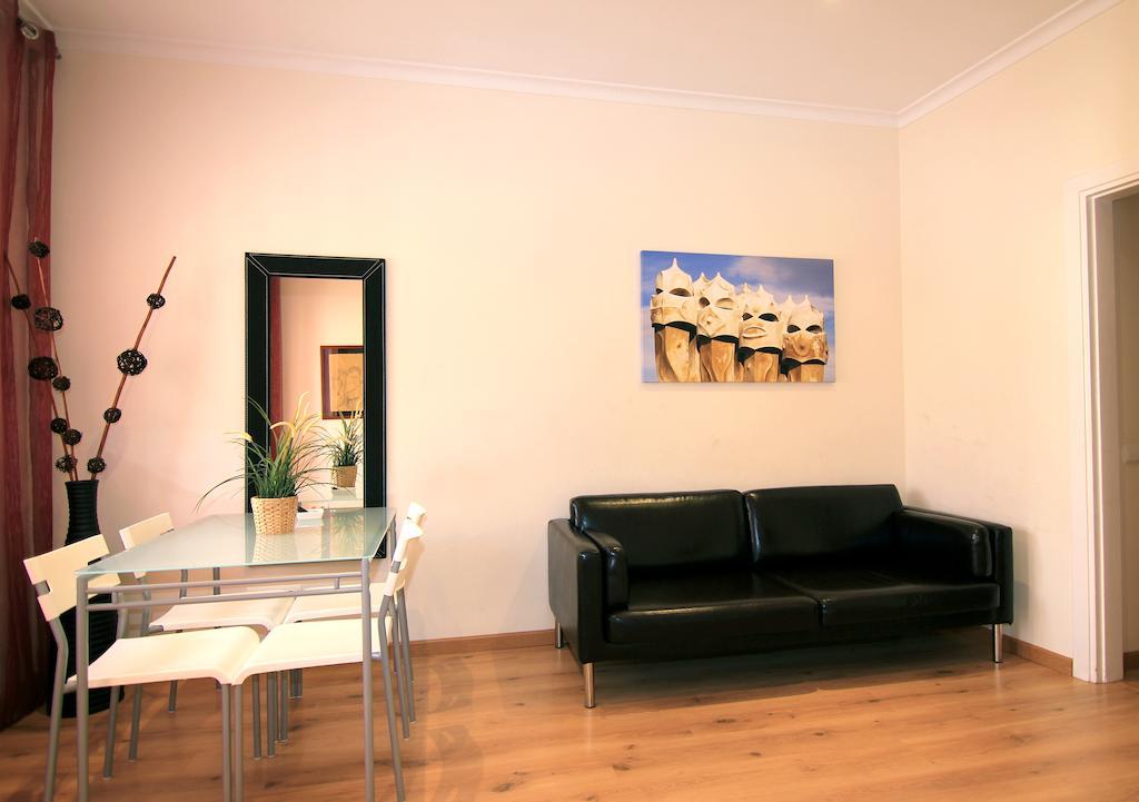 Classbedroom Gaudi Apartments Barcelona Zimmer foto